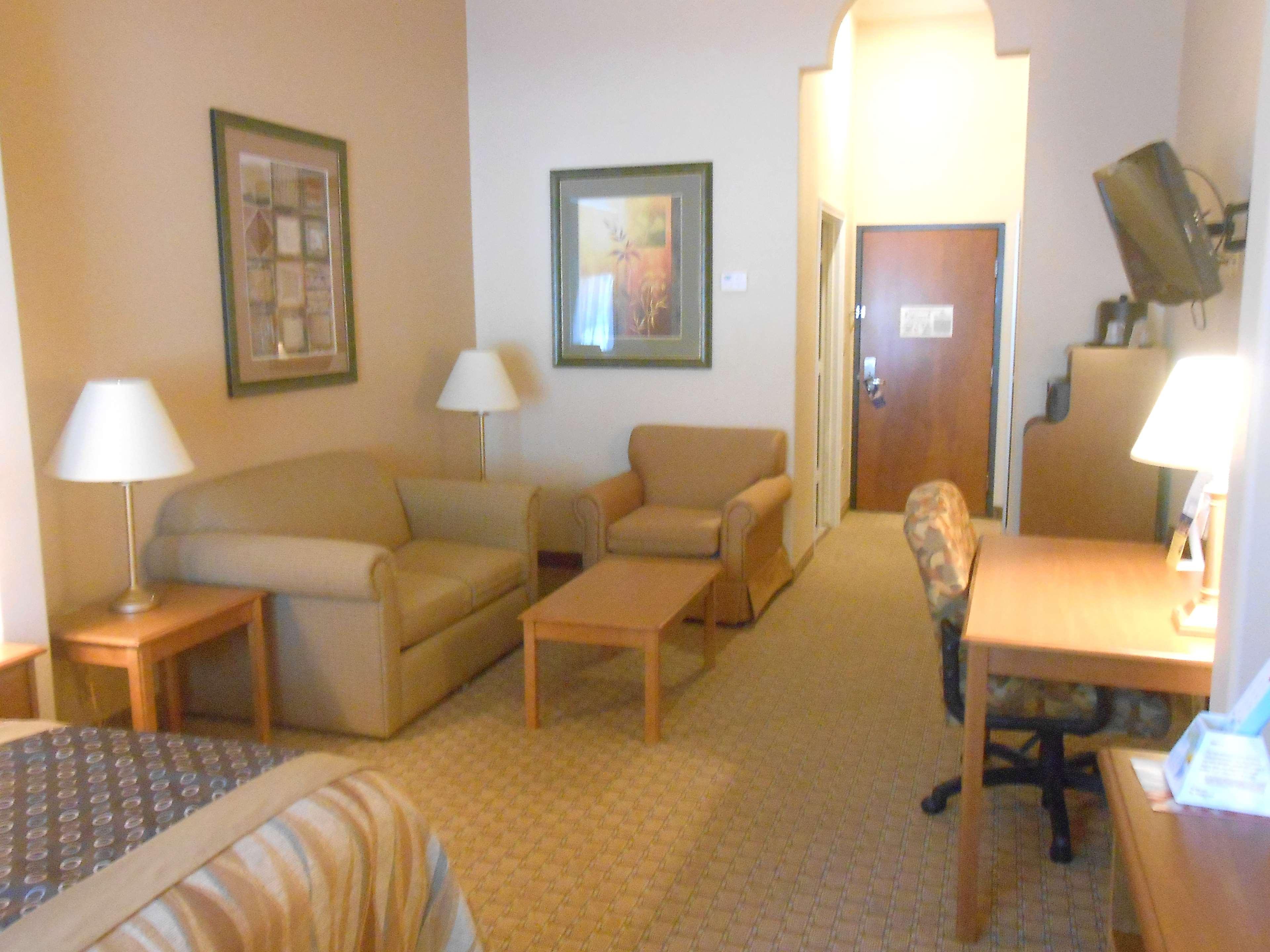 Best Western Plus New Caney Inn & Suites Exterior foto