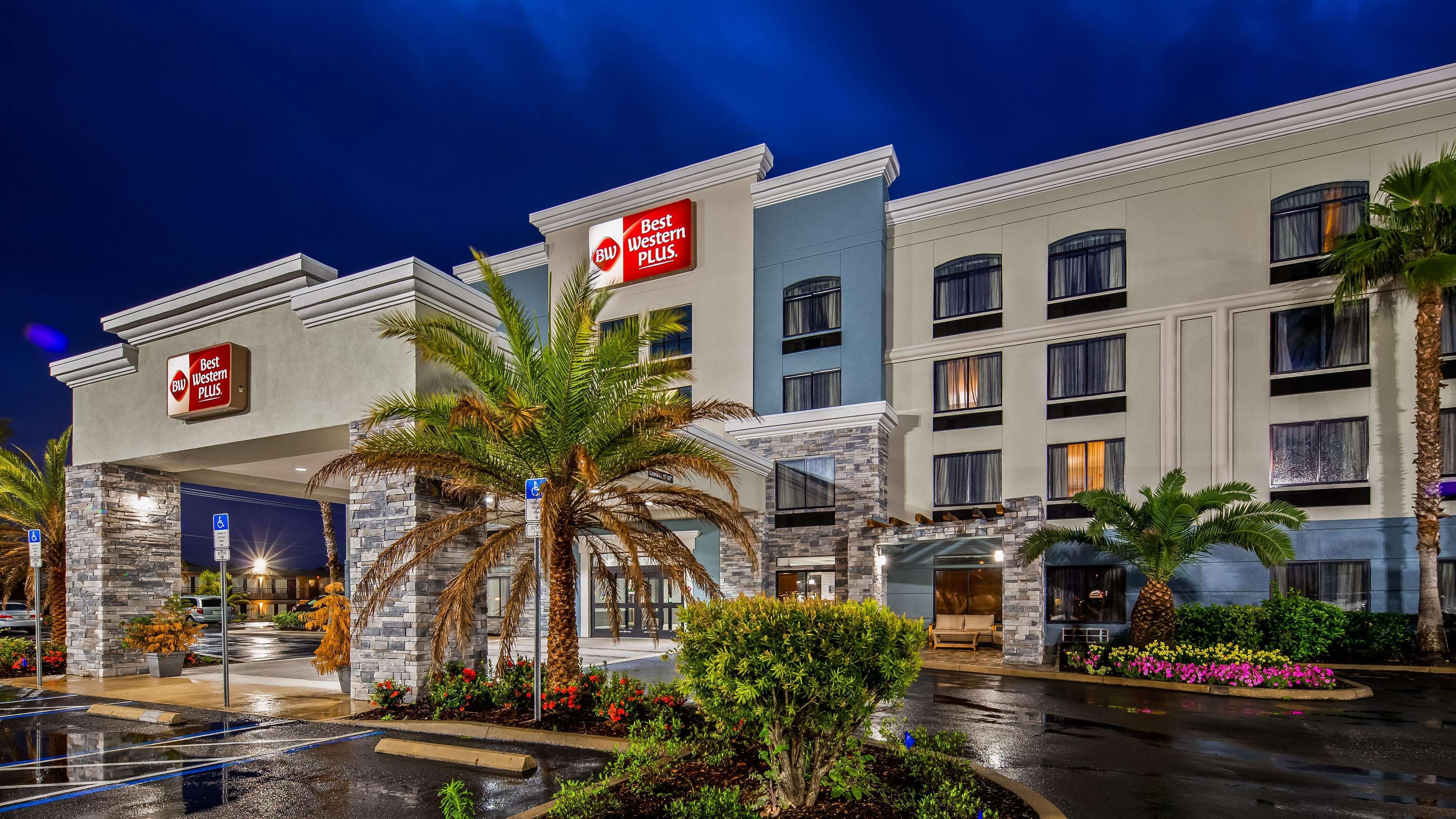 Best Western Plus New Caney Inn & Suites Exterior foto